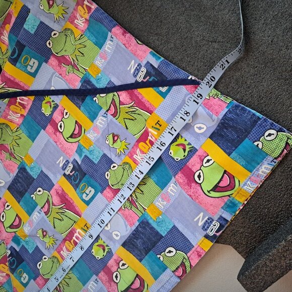 Disney Scrub Uniform Top Womens XS Kermit the Frog V-Neck Go Green Medical Shirt - Picture 7 of 7